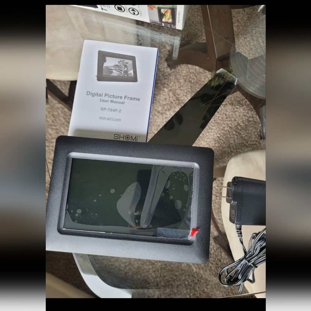 7" LED Digital Picture Frame - Picture 3 of 3